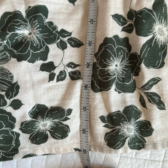 Abercrombie one shoulder linen mini dress. XS. Hawaiian floral, cream/dark green - Picture 7 of 7